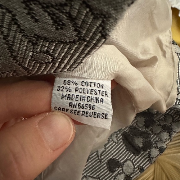 Georgiou Studio Vest - Picture 5 of 5